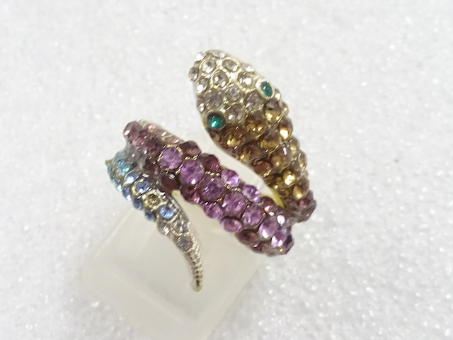 JAPANESE KIMONO / ANTIQUE COLORED STONE RING (SIZE 7)